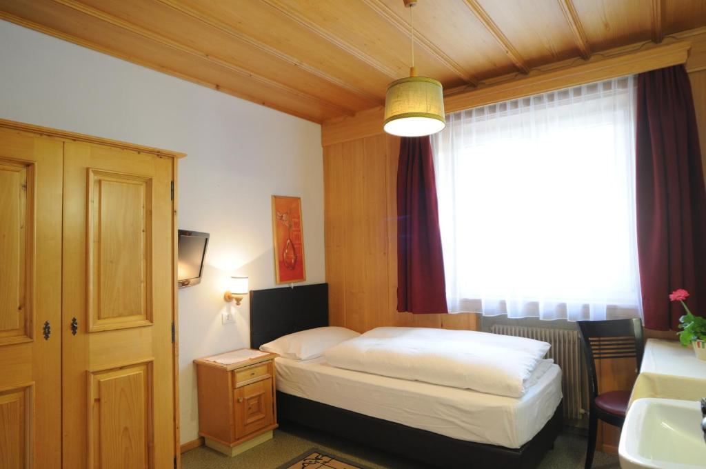 B&B Hotel Heidi Dobbiaco Room photo
