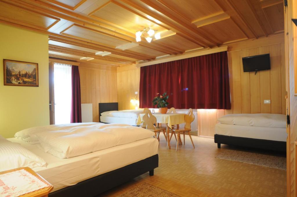 B&B Hotel Heidi Dobbiaco Room photo